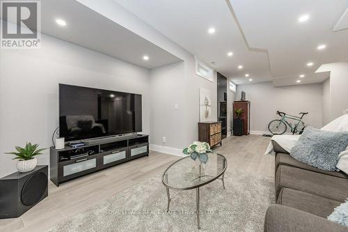 39 Louvain Drive, Brampton, ON - Indoor Photo Showing Living Room