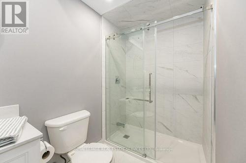 39 Louvain Drive, Brampton, ON - Indoor Photo Showing Bathroom