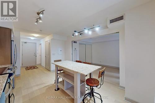 301 - 27 Rean Drive, Toronto, ON - Indoor Photo Showing Other Room