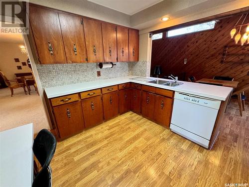 83 Logan Crescent W, Yorkton, SK - Indoor Photo Showing Kitchen With Double Sink