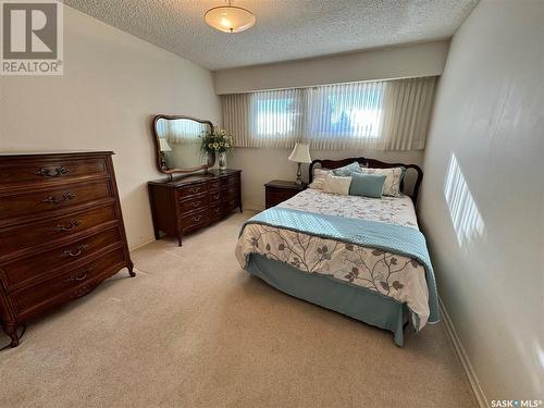 83 Logan Crescent W, Yorkton, SK - Indoor Photo Showing Bedroom