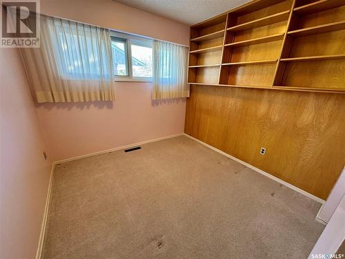 83 Logan Crescent W, Yorkton, SK - Indoor Photo Showing Other Room