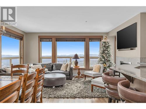 375 Raven Ridge Road Unit# 301B, Big White, BC - Indoor Photo Showing Living Room