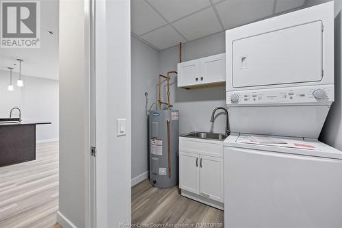 1500 Ouellette Unit# 403, Windsor, ON - Indoor Photo Showing Laundry Room