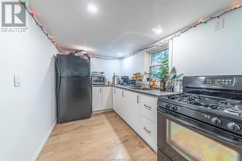 29 Wellington Street, Harrow, ON - Indoor Photo Showing Kitchen