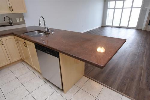 484 Millen Road|Unit #15, Stoney Creek, ON - Indoor Photo Showing Kitchen With Double Sink