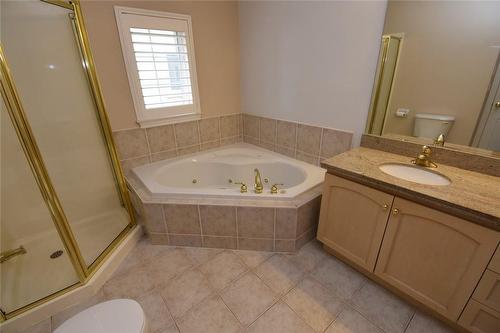 484 Millen Road|Unit #15, Stoney Creek, ON - Indoor Photo Showing Bathroom