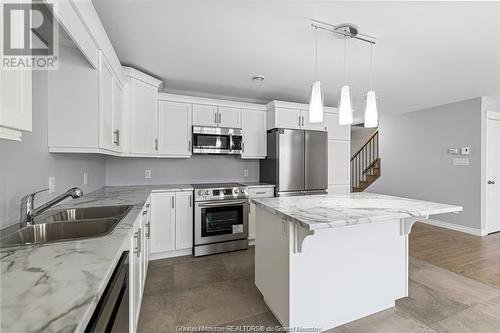 52 Loudun, Dieppe, NB - Indoor Photo Showing Kitchen With Double Sink With Upgraded Kitchen