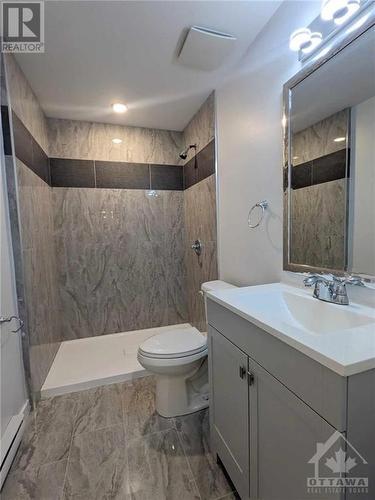 125 Cayer Street, St Albert, ON - Indoor Photo Showing Bathroom