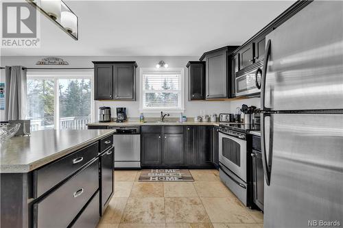 233 Porter Street, Saint John, NB - Indoor Photo Showing Kitchen