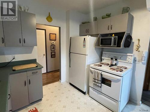 47 Seventh Ave, Englehart, ON - Indoor Photo Showing Kitchen
