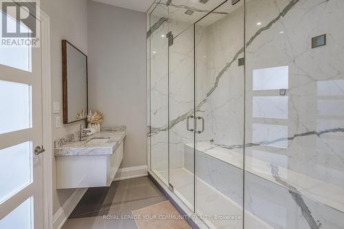 125 Craigmore Cres, Blue Mountains, ON - Indoor Photo Showing Bathroom