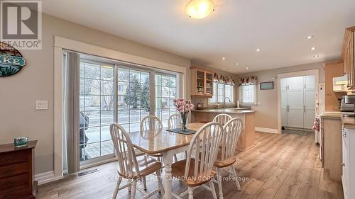 8 Harbour Park Crt, Lambton Shores, ON - Indoor Photo Showing Dining Room