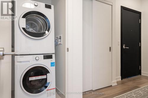 1606 - 5 Wellington Street S, Kitchener, ON - Indoor Photo Showing Laundry Room