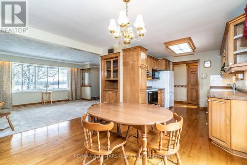 112 Golden Mile Rd, Kawartha Lakes, ON - Indoor Photo Showing Dining Room