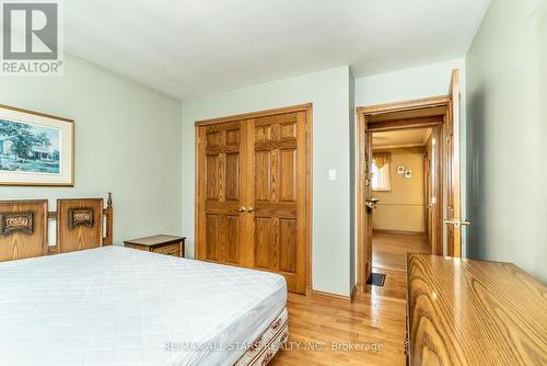 112 Golden Mile Rd, Kawartha Lakes, ON - Indoor Photo Showing Bedroom