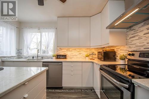26 Anne St, Kawartha Lakes, ON - Indoor Photo Showing Kitchen
