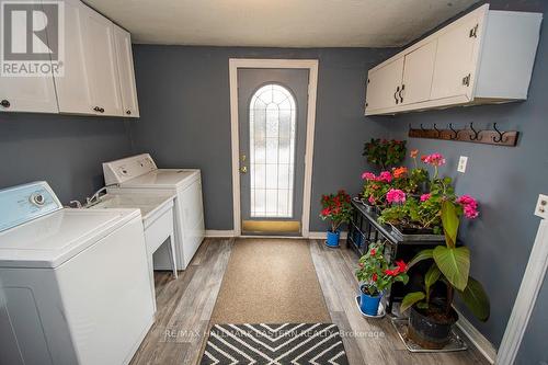 26 Anne St, Kawartha Lakes, ON - Indoor Photo Showing Laundry Room