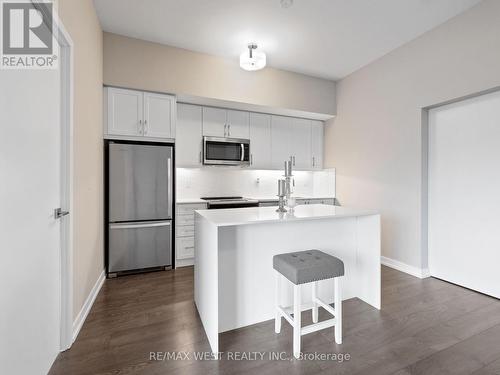 #516 -50 Ann St, Caledon, ON - Indoor Photo Showing Kitchen With Upgraded Kitchen