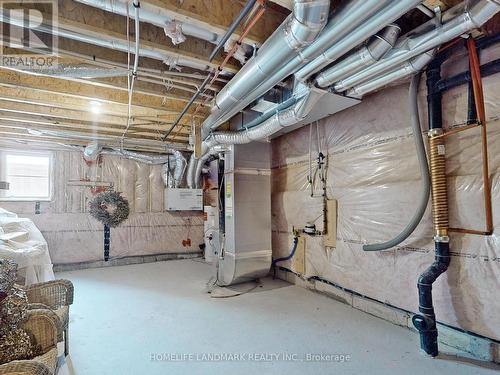 201 Vermont Ave, Newmarket, ON - Indoor Photo Showing Basement