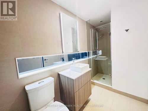 2201 - 215 Queen Street W, Toronto, ON - Indoor Photo Showing Bathroom