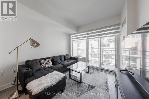 #711 -195 Redpath Ave, Toronto, ON - Indoor Photo Showing Living Room