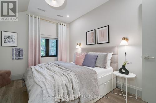 32 Servington Cres, Toronto, ON - Indoor Photo Showing Bedroom