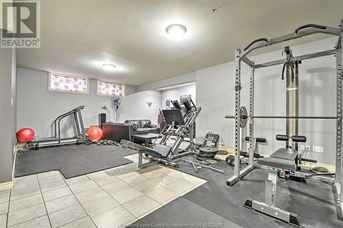 115 Fescue, Amherstburg, ON - Indoor Photo Showing Gym Room