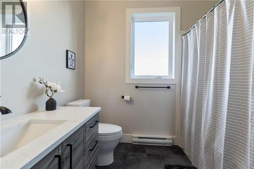 280 Comeau Point Road, Shemogue, NB - Indoor Photo Showing Bathroom