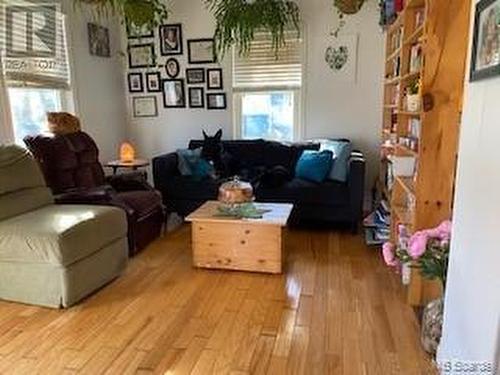 178 Main Street, Canterbury, NB - Indoor Photo Showing Living Room