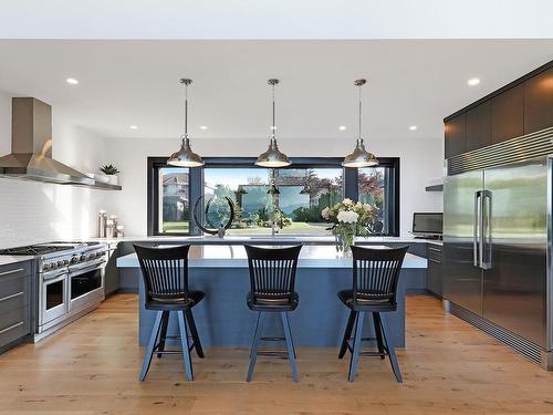 856 Gaetjen St, Parksville, BC - Indoor Photo Showing Kitchen With Upgraded Kitchen