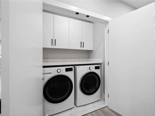 124 Hawk Point Rd, Nanaimo, BC - Indoor Photo Showing Laundry Room