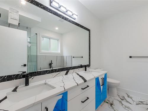 2397 Barclay Rd, Nanaimo, BC - Indoor Photo Showing Bathroom