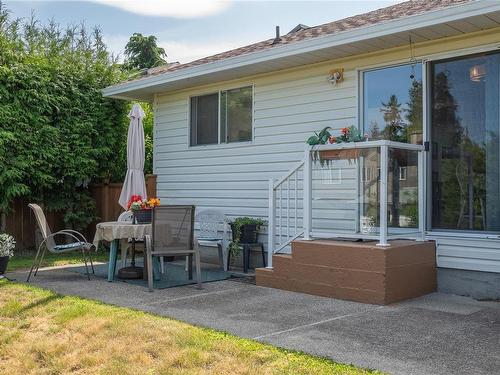 1777 Latimer Rd, Nanaimo, BC - Outdoor With Deck Patio Veranda With Exterior