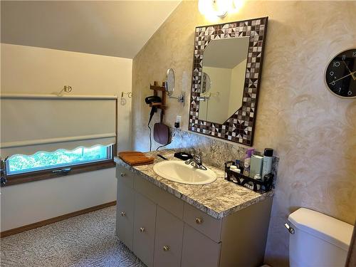Killarney, Manitoba - Indoor Photo Showing Bathroom