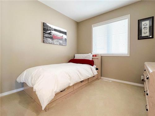 617 39Th Street, Brandon, MB - Indoor Photo Showing Bedroom