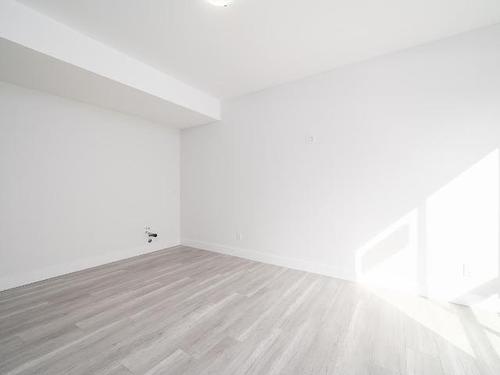 118-2648 Tranquille Rd, Kamloops, BC - Indoor Photo Showing Other Room