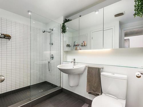 Salle de bains - 604-950 Rue Notre-Dame O., Montréal (Le Sud-Ouest), QC - Indoor Photo Showing Bathroom