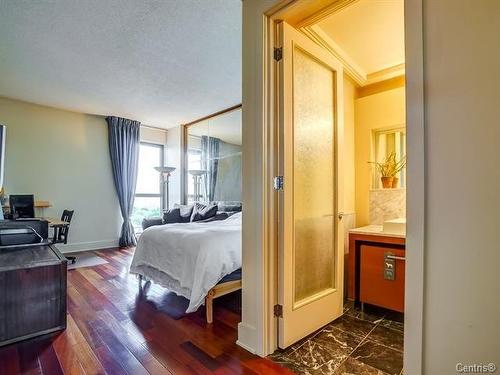 Bedroom - 602-603A-333 Rue Sherbrooke E., Montréal (Le Plateau-Mont-Royal), QC - Indoor Photo Showing Bedroom