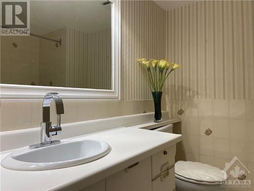 160 George Street Unit#905, Ottawa, ON - Indoor Photo Showing Bathroom