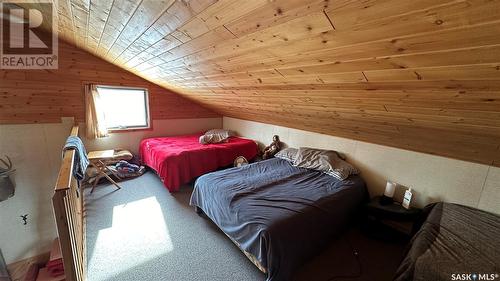 12 Oskunamoo Drive, Greenwater Provincial Park, SK - Indoor Photo Showing Bedroom