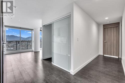3207 4890 Lougheed Highway, Burnaby, BC - Indoor Photo Showing Other Room