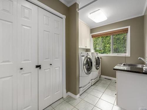 6961 Savona Access Rd, Kamloops, BC - Indoor Photo Showing Laundry Room