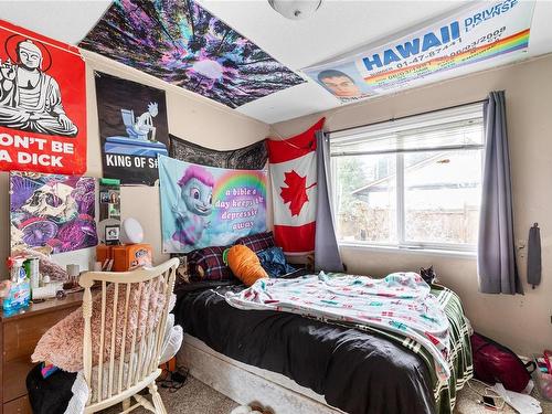 2350 Gould Rd, Nanaimo, BC - Indoor Photo Showing Bedroom