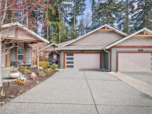 4168 Emerald Woods Pl, Nanaimo, BC - Outdoor With Facade