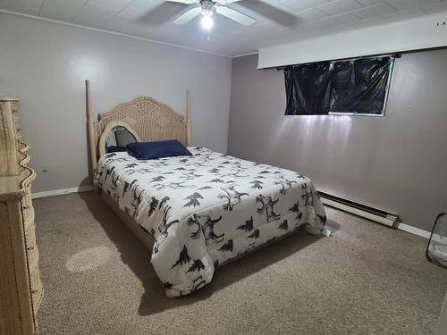 100 Barnes Street, Ashcroft, BC - Indoor Photo Showing Bedroom