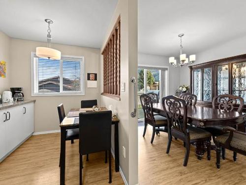 319 Brooke Drive, Chase, BC - Indoor Photo Showing Dining Room