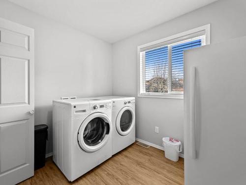 319 Brooke Drive, Chase, BC - Indoor Photo Showing Laundry Room