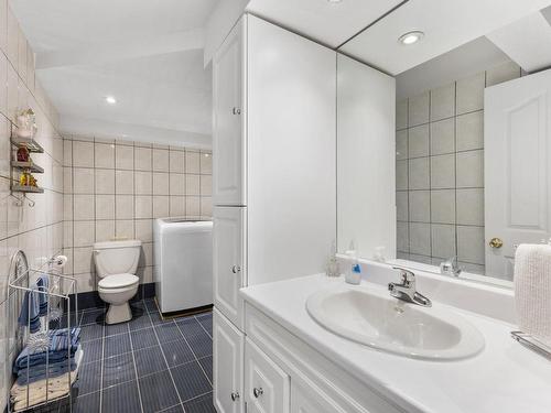 Bathroom - 486 Rue Donatien, Laval (Fabreville), QC - Indoor Photo Showing Bathroom
