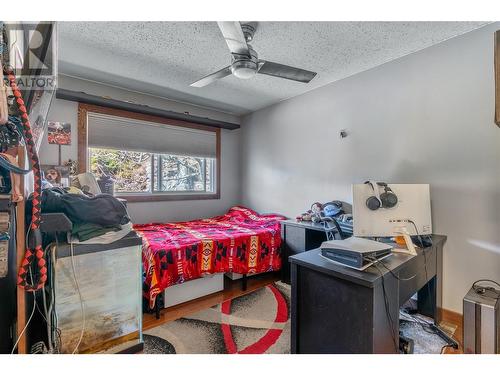2845 Thacker Road, West Kelowna, BC - Indoor Photo Showing Bedroom